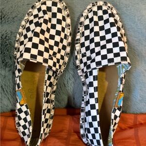 Ubuntu Checkered Slip-On Shoes
